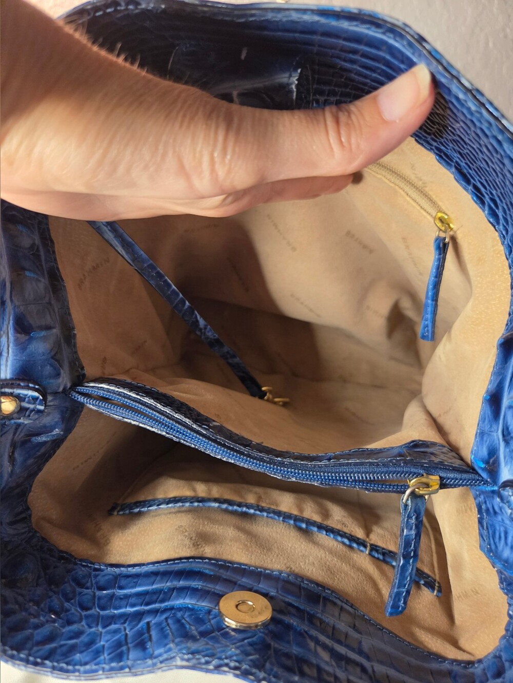 Brahmin Amelia Bucket Bag Bluebonnet Melbourne Leather EUC - Picture 11 of 16